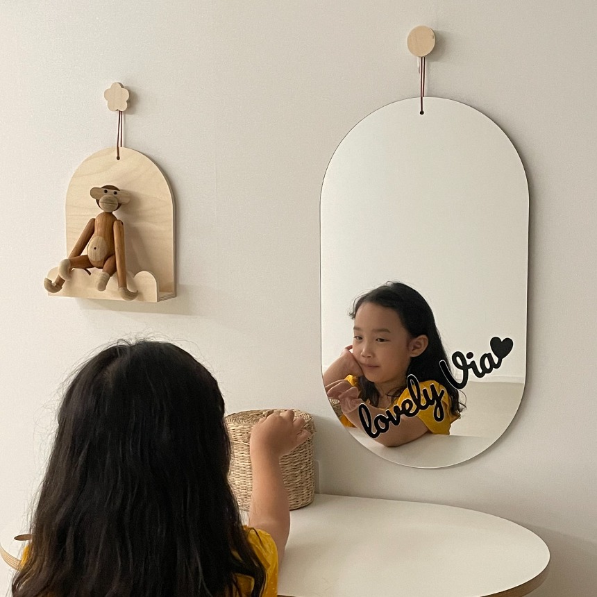 하이오즈 유아 아동 이니셜 각인 반신 벽걸이 스탠드 아크릴 안전 거울